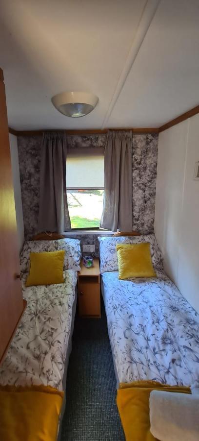 Unique Caravan With Outdoor Space Ballantrae Экстерьер фото