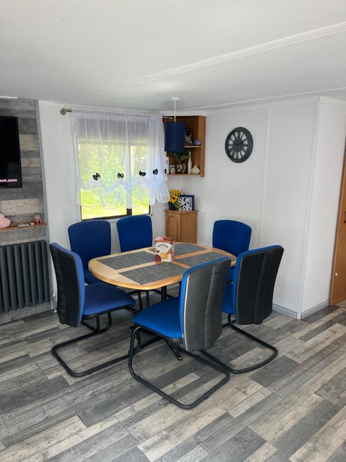 Unique Caravan With Outdoor Space Ballantrae Экстерьер фото